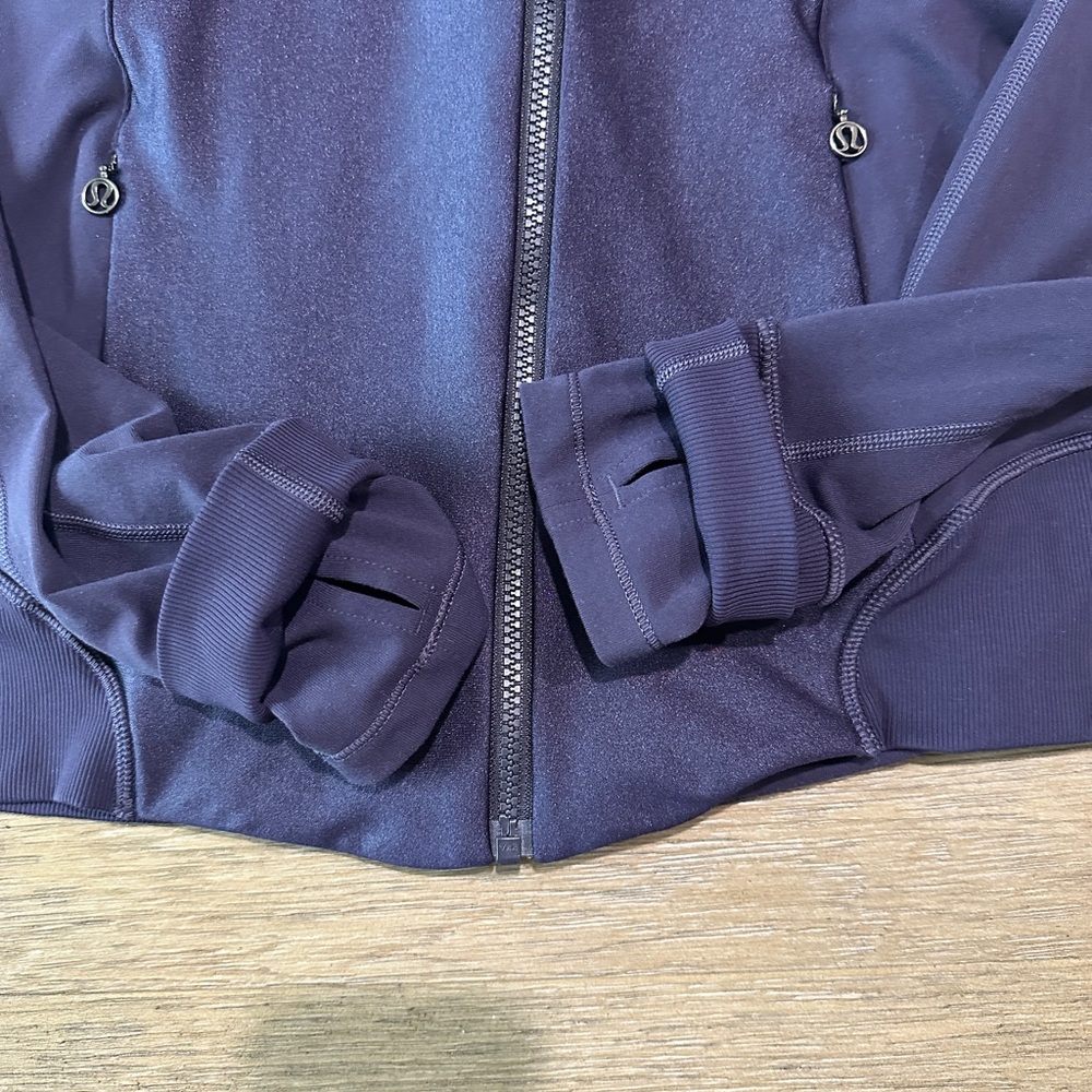 Lululemon Full Zip Jacket Women’s 6 Pearlescent Purple - Picture 3 of 12